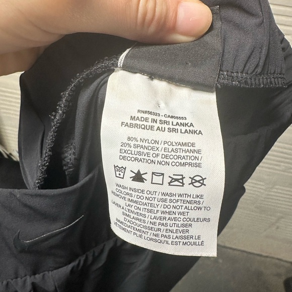 Nike Women’s Bliss Lux Slim Fit Jogger Pants Size Medium Moisture Wicking - Picture 7 of 7